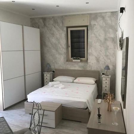 La Maison - Matrimoniale Stornara Kültér fotó