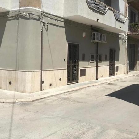 La Maison - Matrimoniale Stornara Kültér fotó